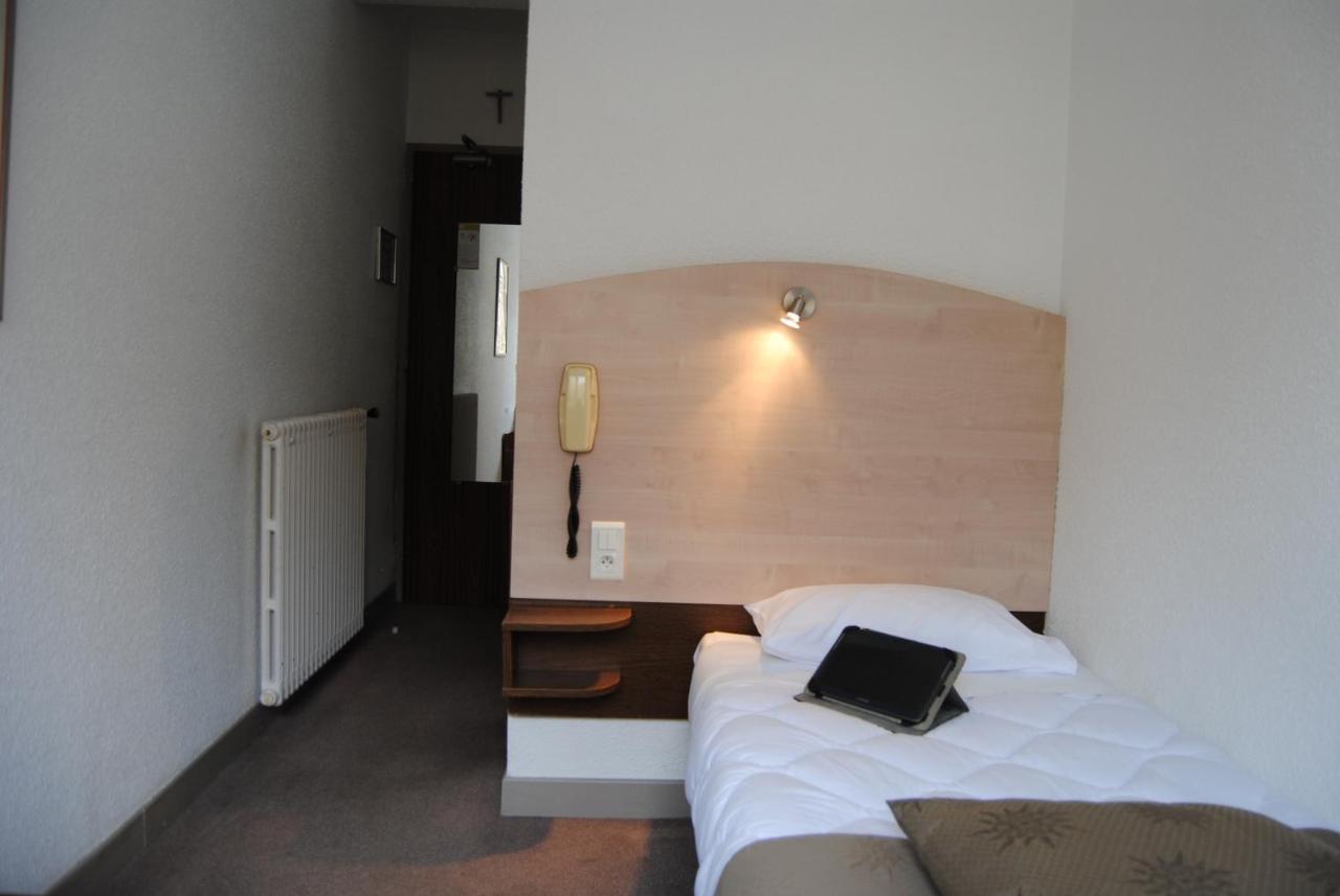 Adonis Lourdes - Notre Dame De La Sarte Hotell Exteriör bild
