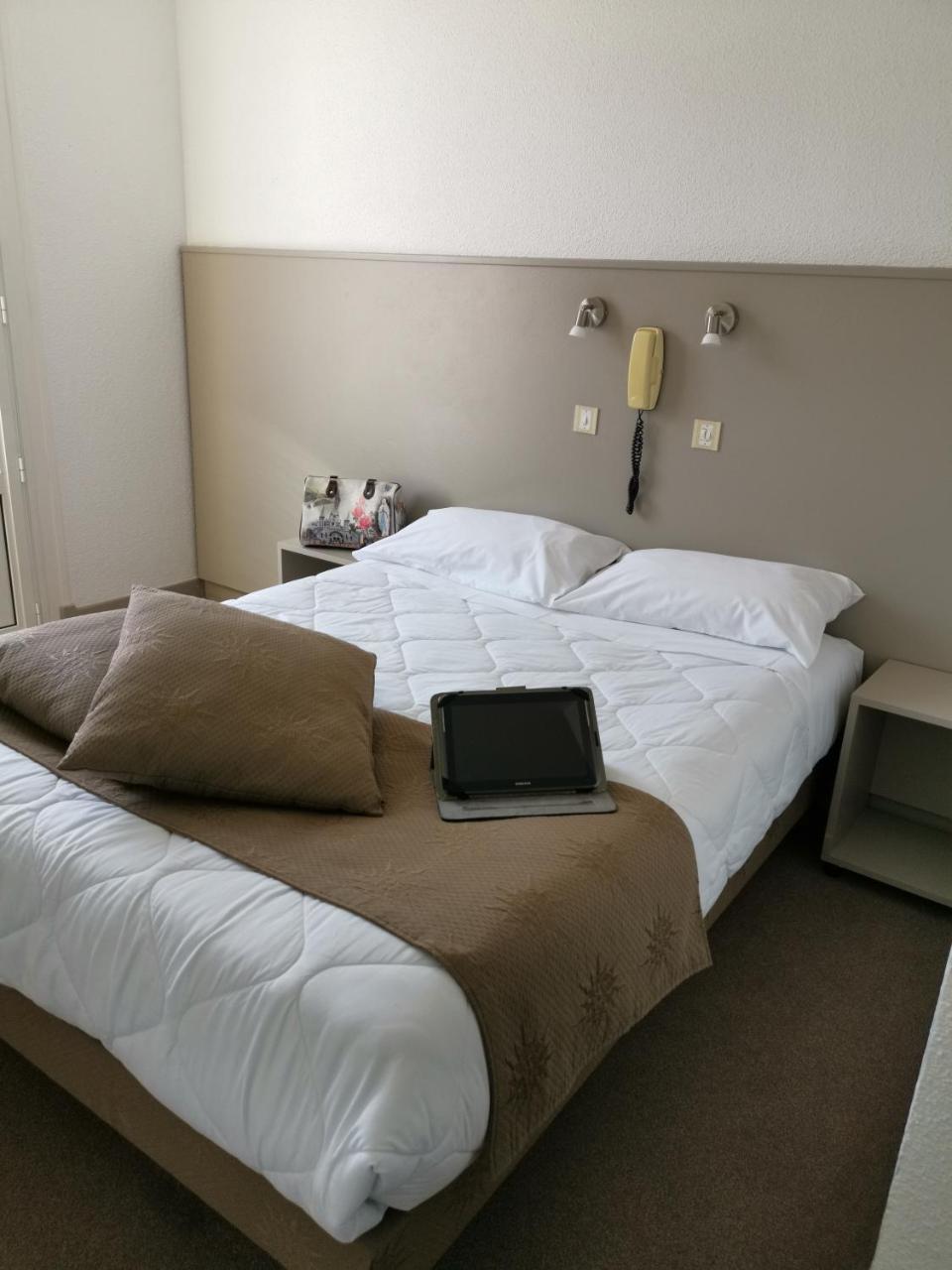 Adonis Lourdes - Notre Dame De La Sarte Hotell Exteriör bild